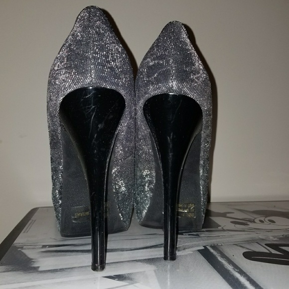 Heels-SOLD - Picture 4 of 6